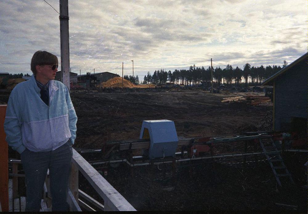 80_l_2 Vetopöytä