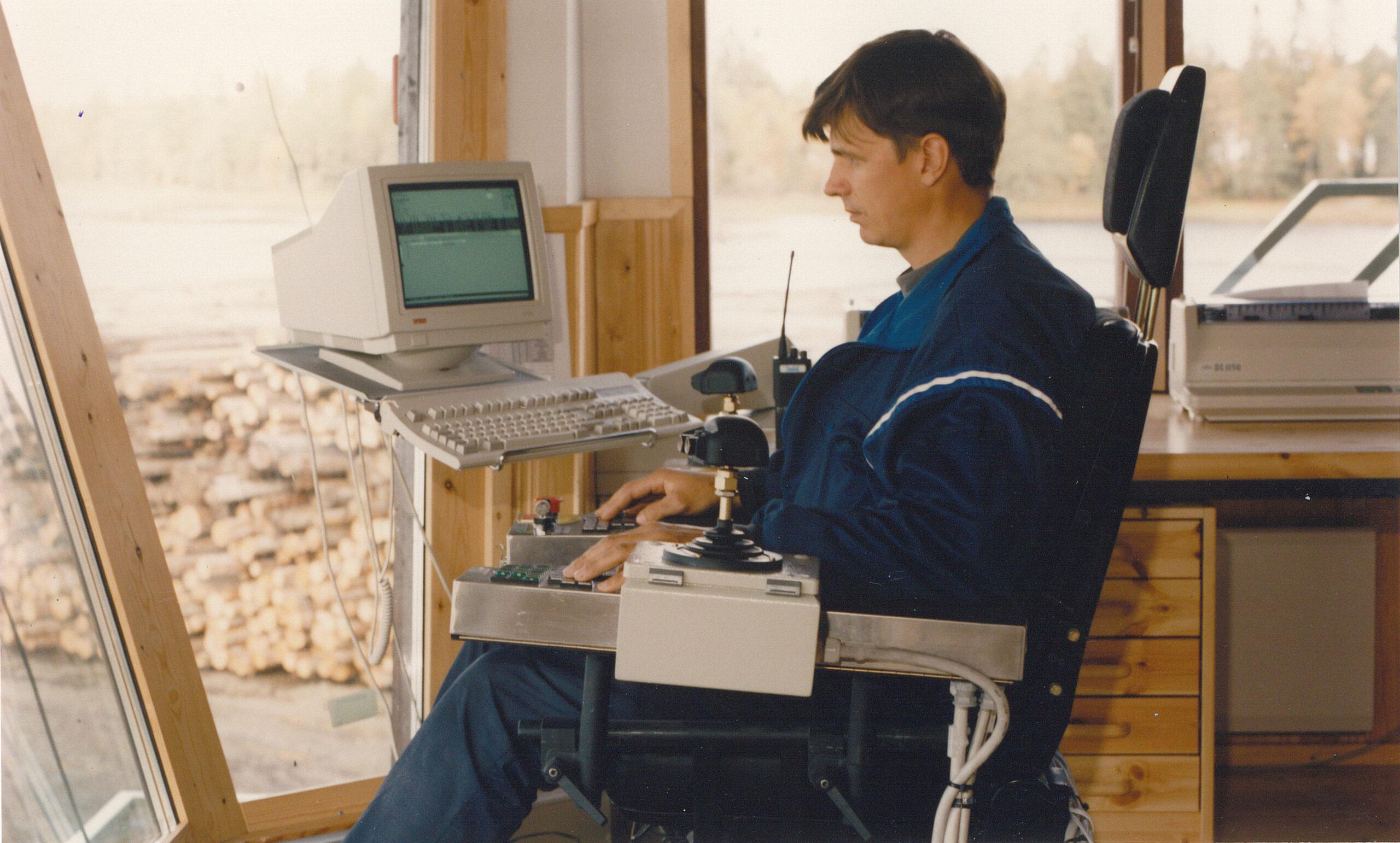 kuhmo oy 60-luvulla ja trukki